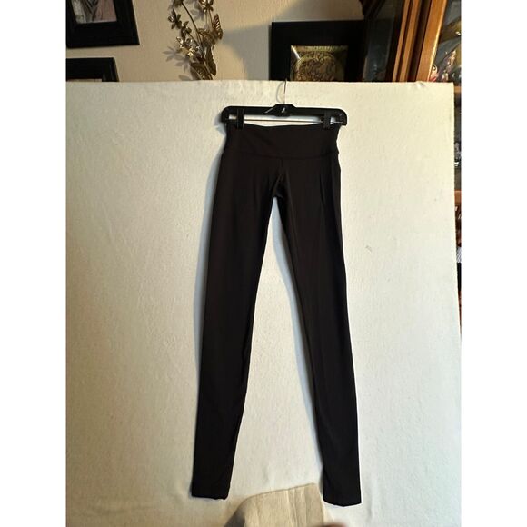 🖤 Lululemon Black Performance Leggings - Size XS - Picture 1 of 6